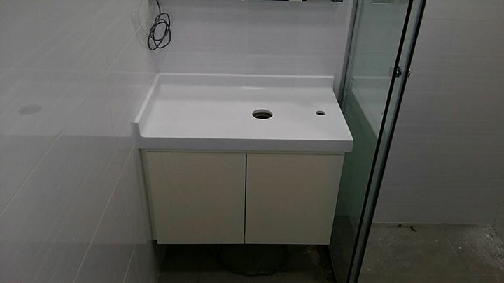 Solid Surface Vanity Top & Ledge @ Blk 1D Cantonment Rd