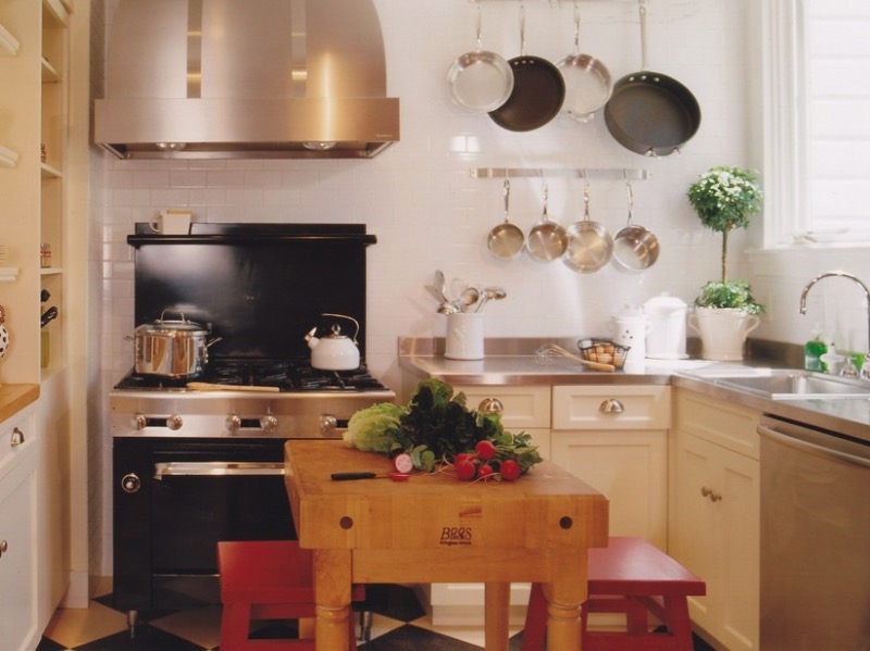 Warm Colour Kitchen Design