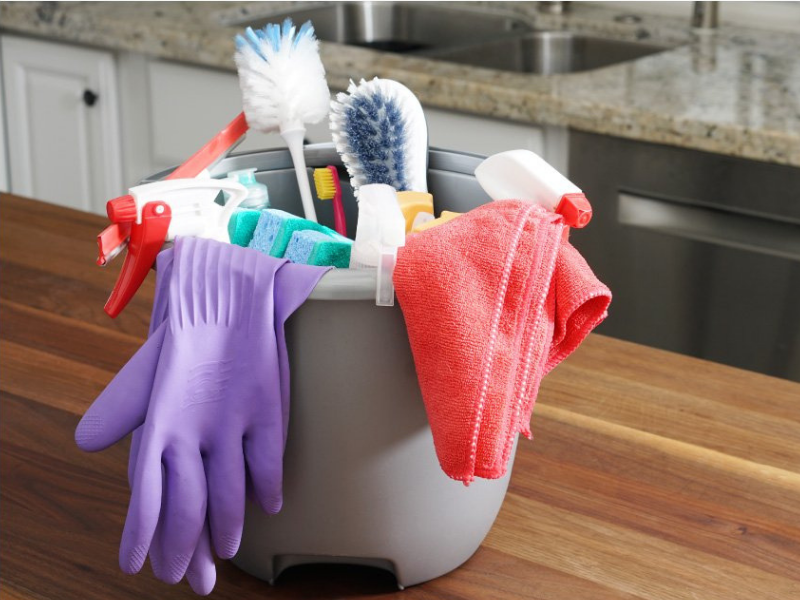 kitchen cabinet cleaning