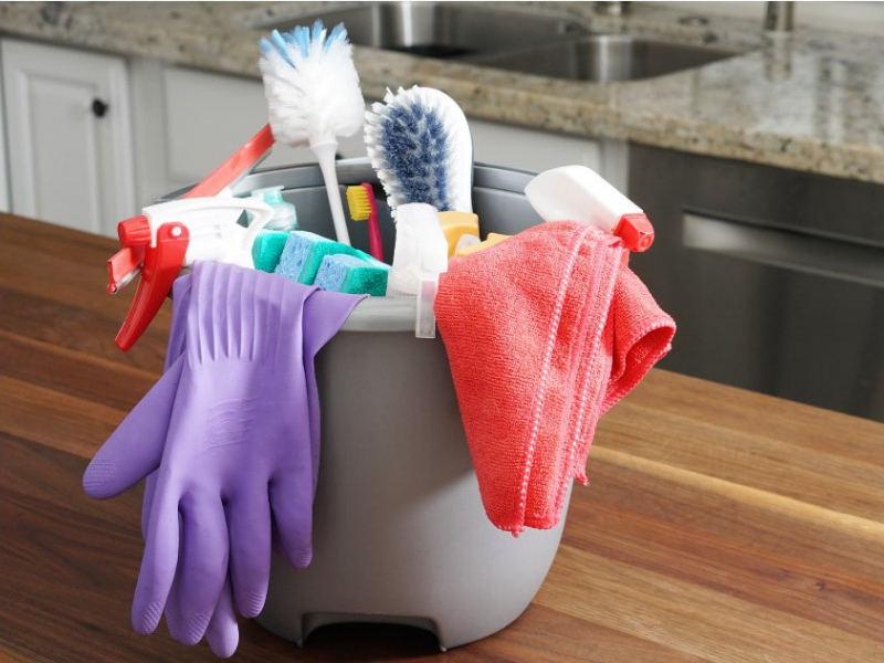 Kitchen Cabinet Cleaning